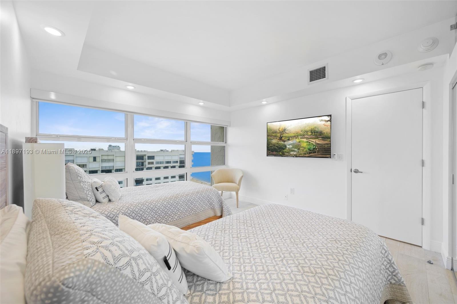 SEA RANCH CLUB B CONDO - Residential Lease