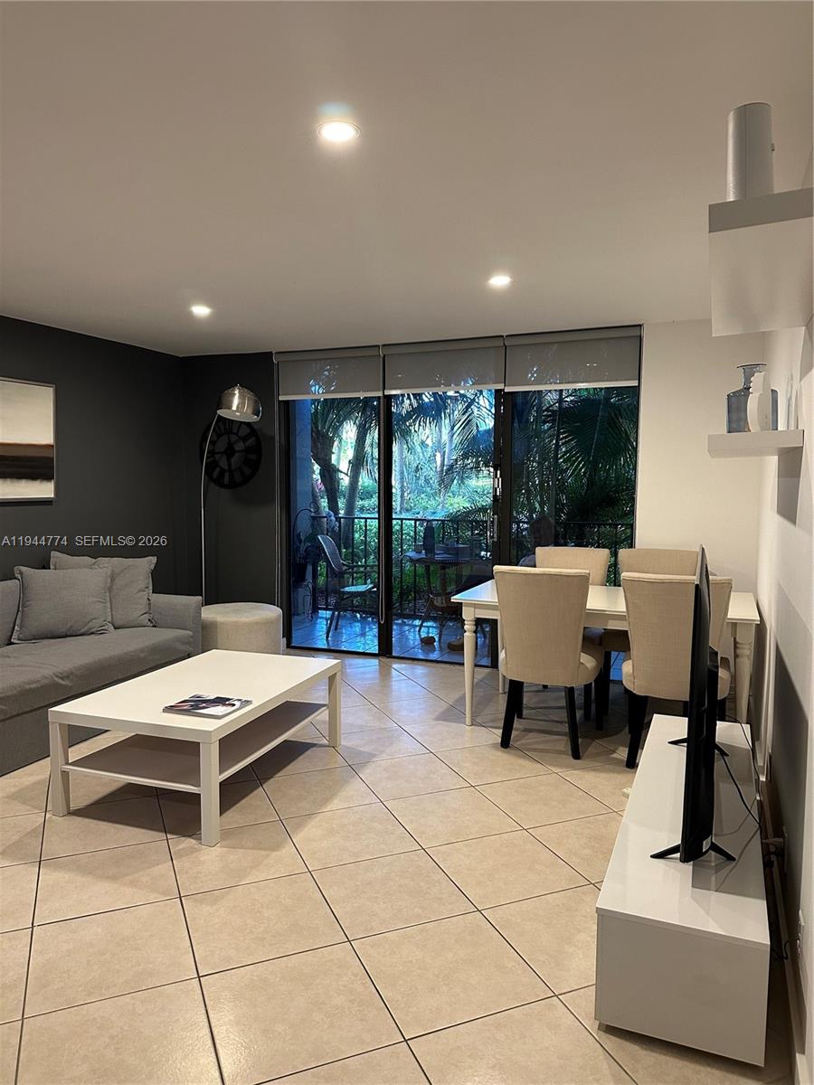 THE CLIPPER AT BISC COVE - Residential Lease
