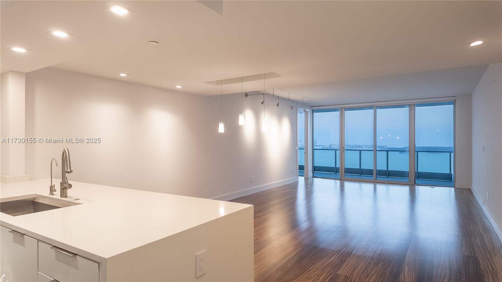 JADE RESIDENCES AT BRICKE - Residential