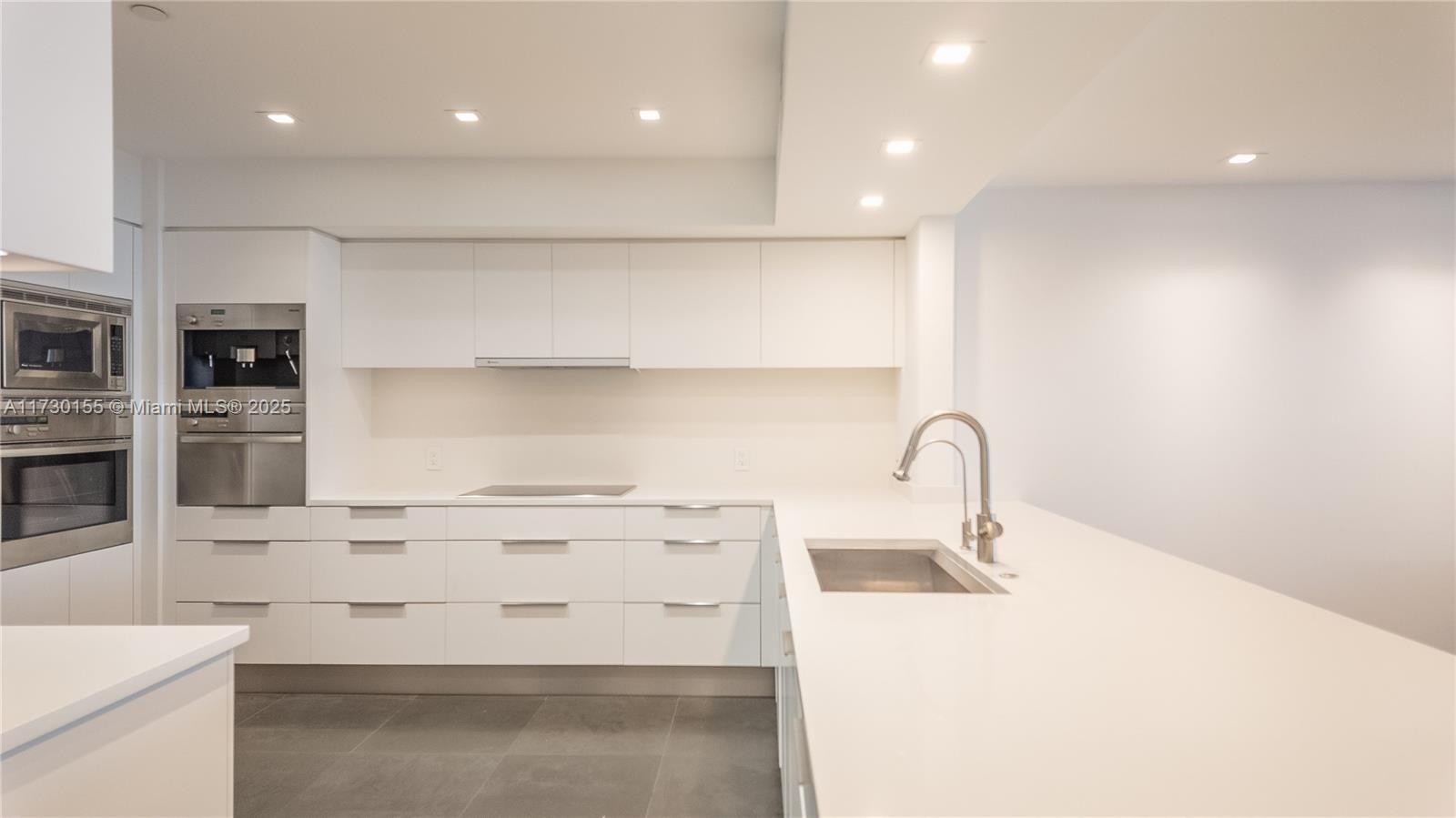 JADE RESIDENCES AT BRICKE - Residential