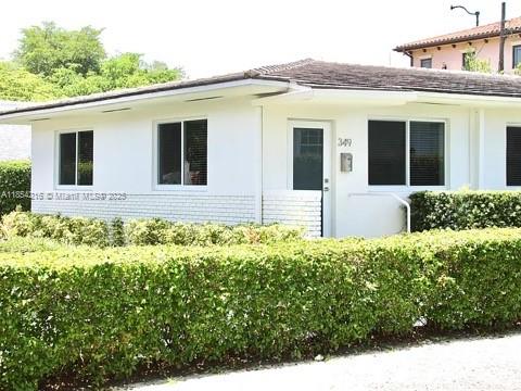 Beautiful renovated Gables 2 bedroom, near University of Miami, walking distance to downtown Coral Gables, close to Youth Center and Miracle Mile Trolley to metro area, within Freebee service area. Ideal Location Small Pets allowed with pet deposit, Please contact your Realtor. Shown by appointment only.
Tenant pays for utilities. Renters insurance is required.