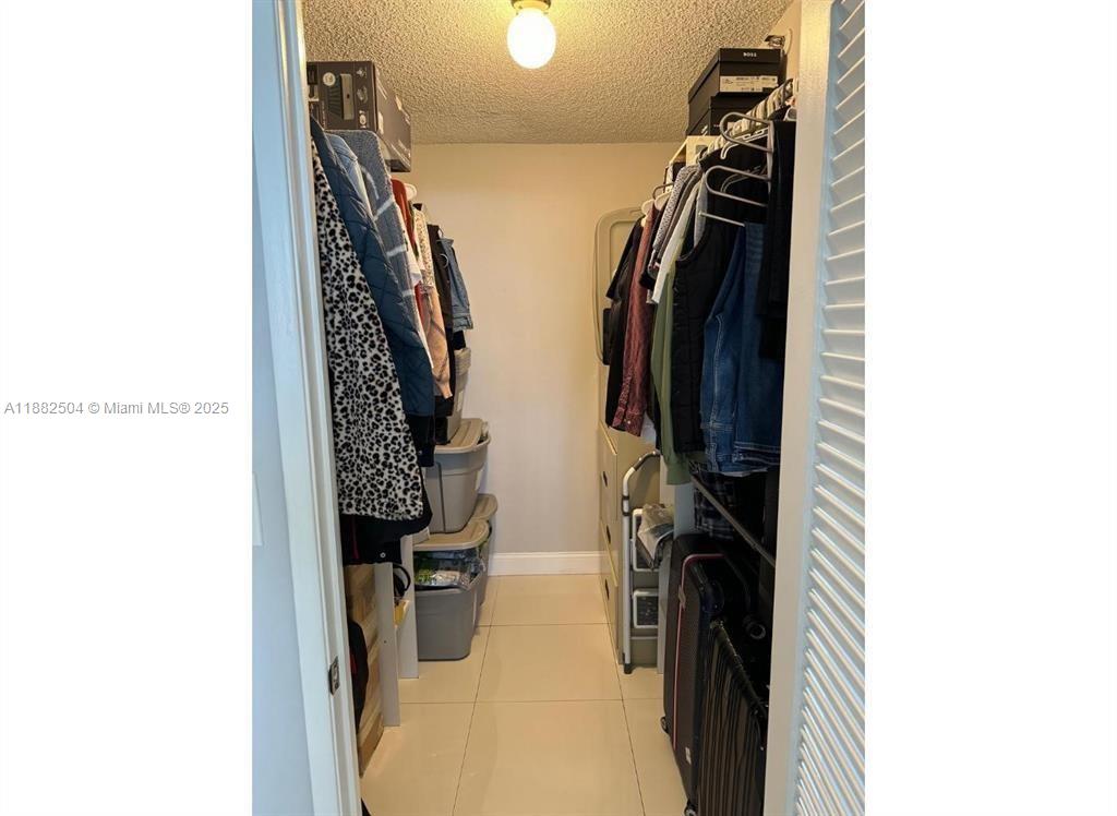 GREENWICH PH I CONDO - Residential