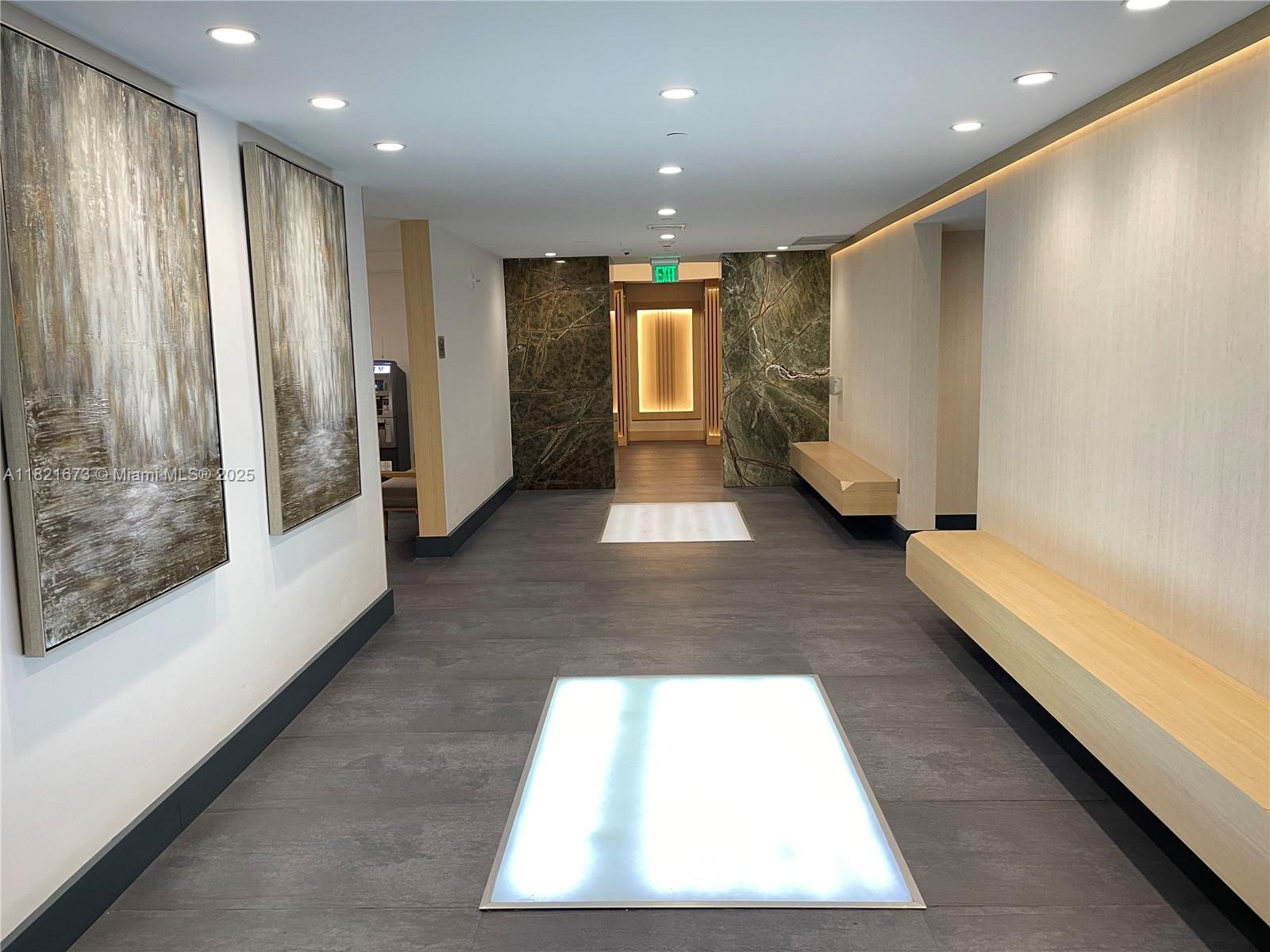 THE IVY CONDO - Residential Lease