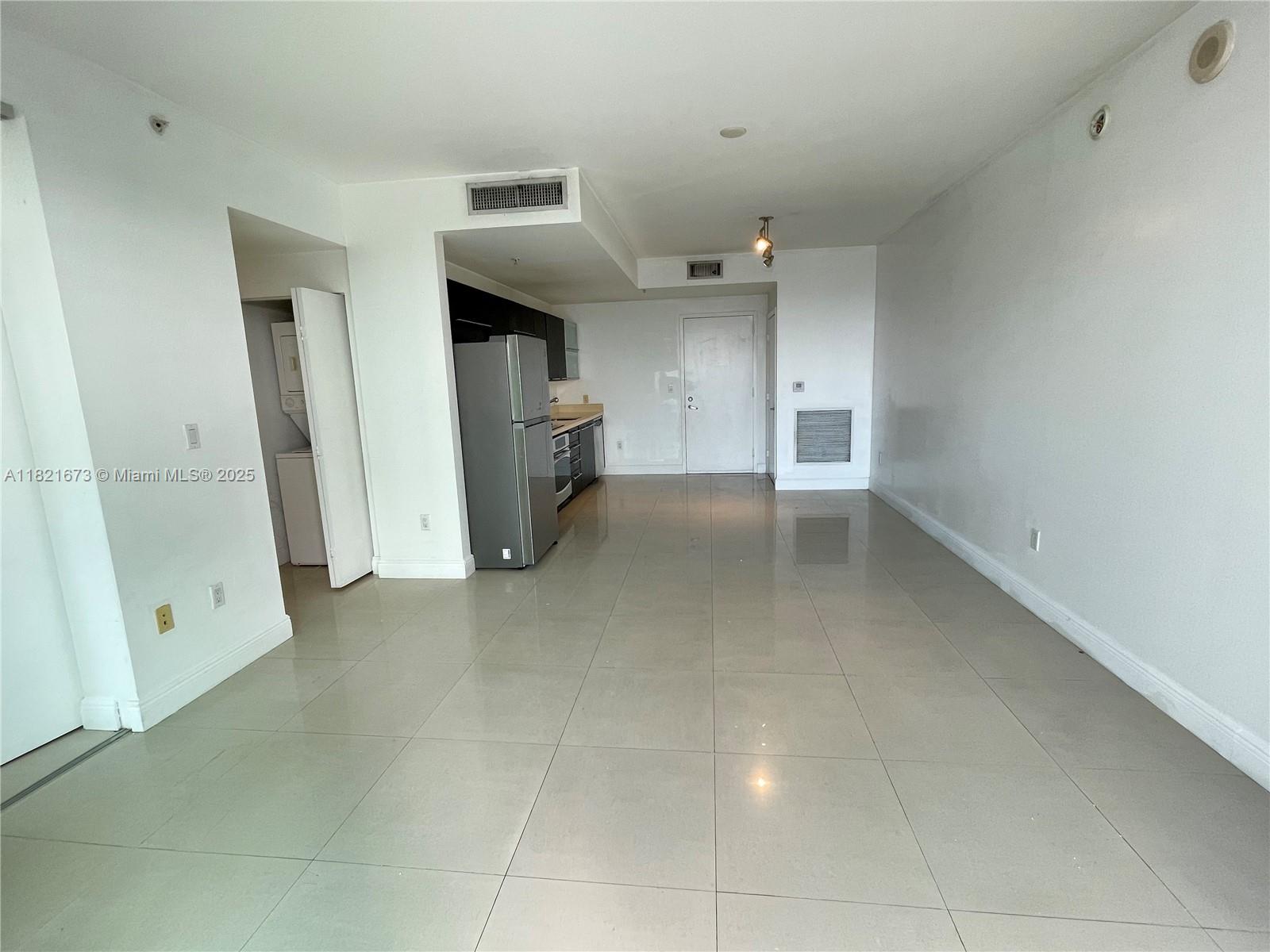 THE IVY CONDO - Residential Lease