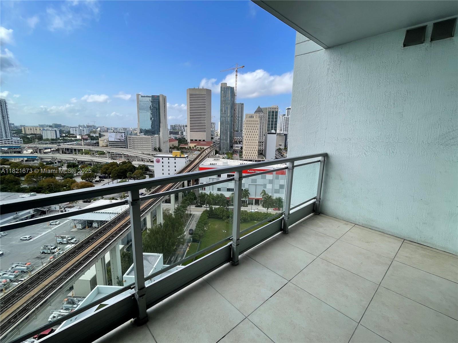 THE IVY CONDO - Residential Lease