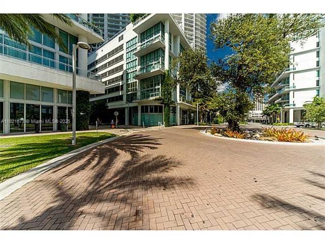THE IVY CONDO - Residential Lease
