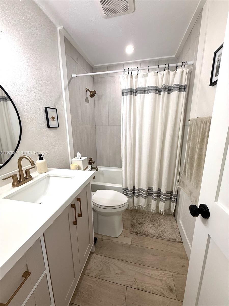 CORAL VILLAS REV - Residential