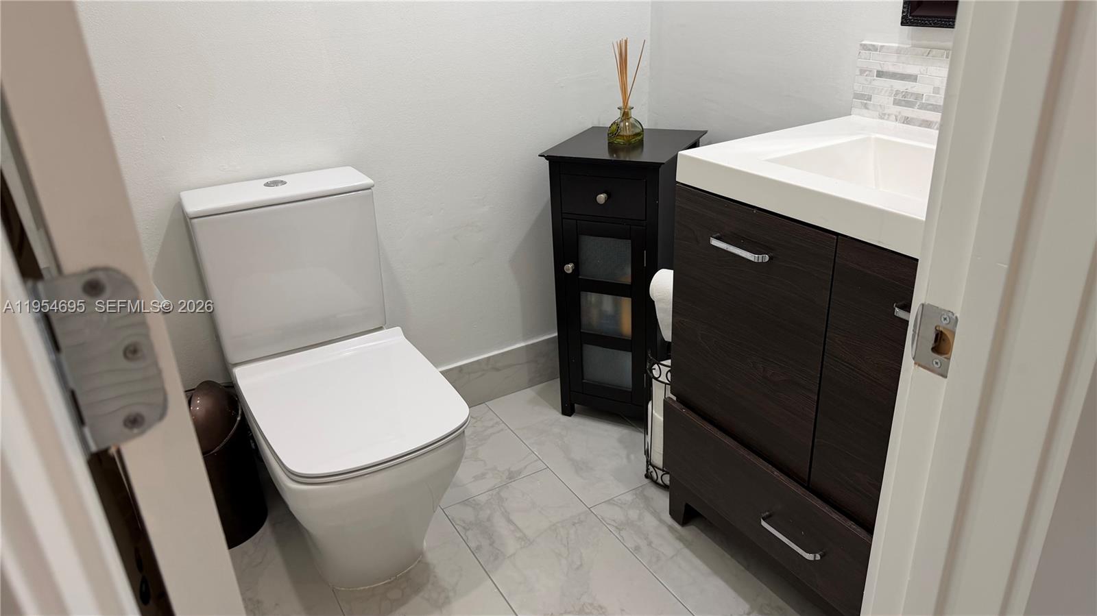 TREASURE OF KENDALL CONDO - Residential