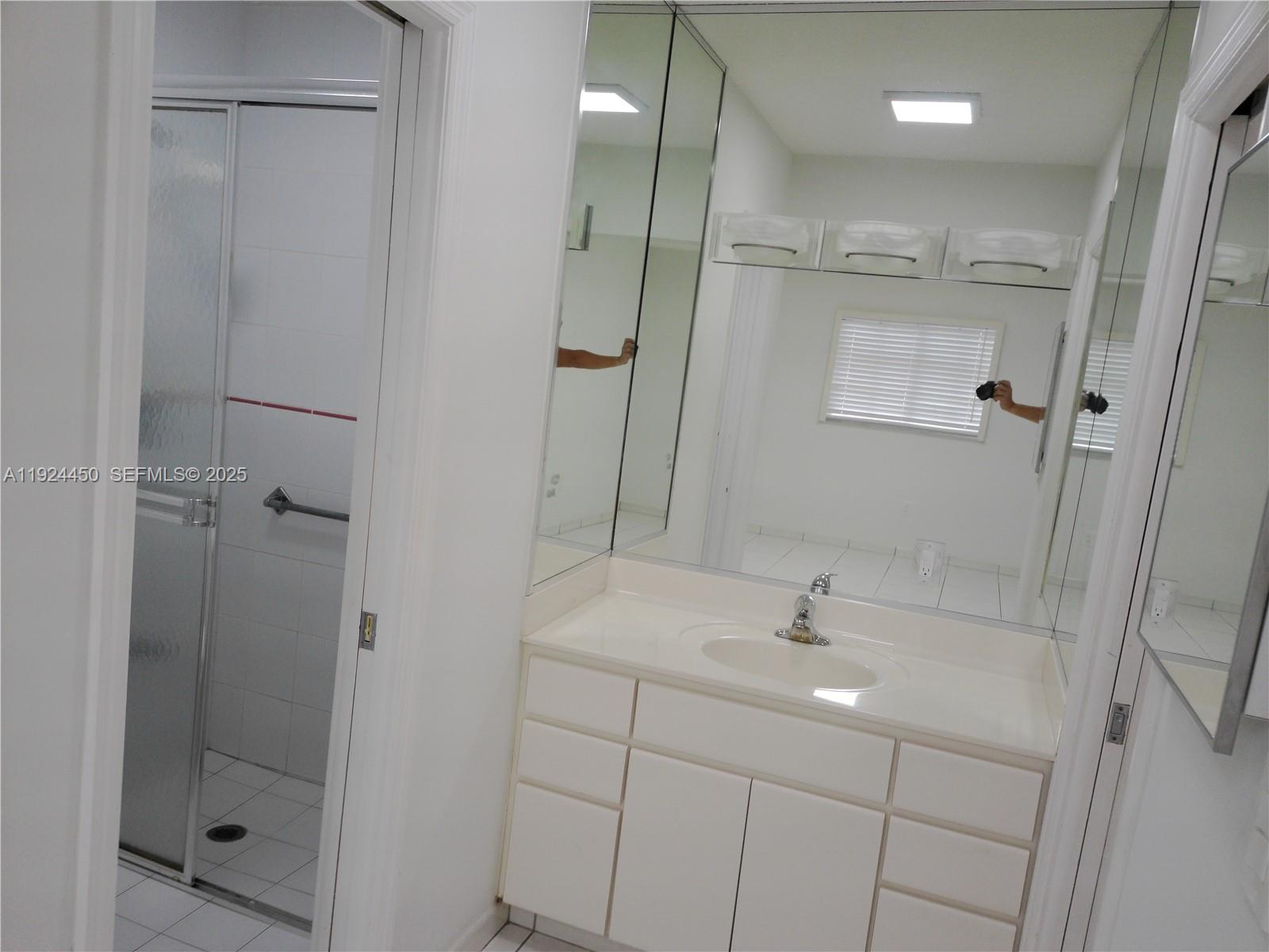 FAIRFIELD MANORS - Residential