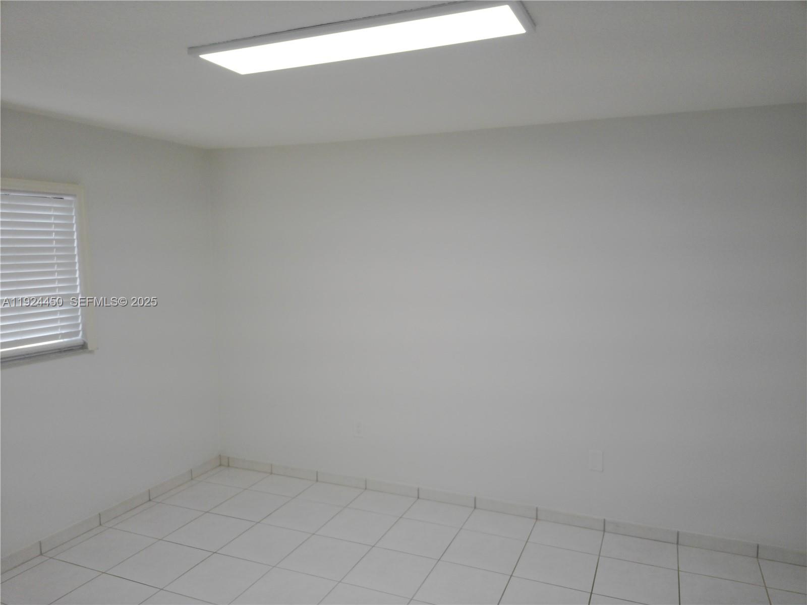 FAIRFIELD MANORS - Residential