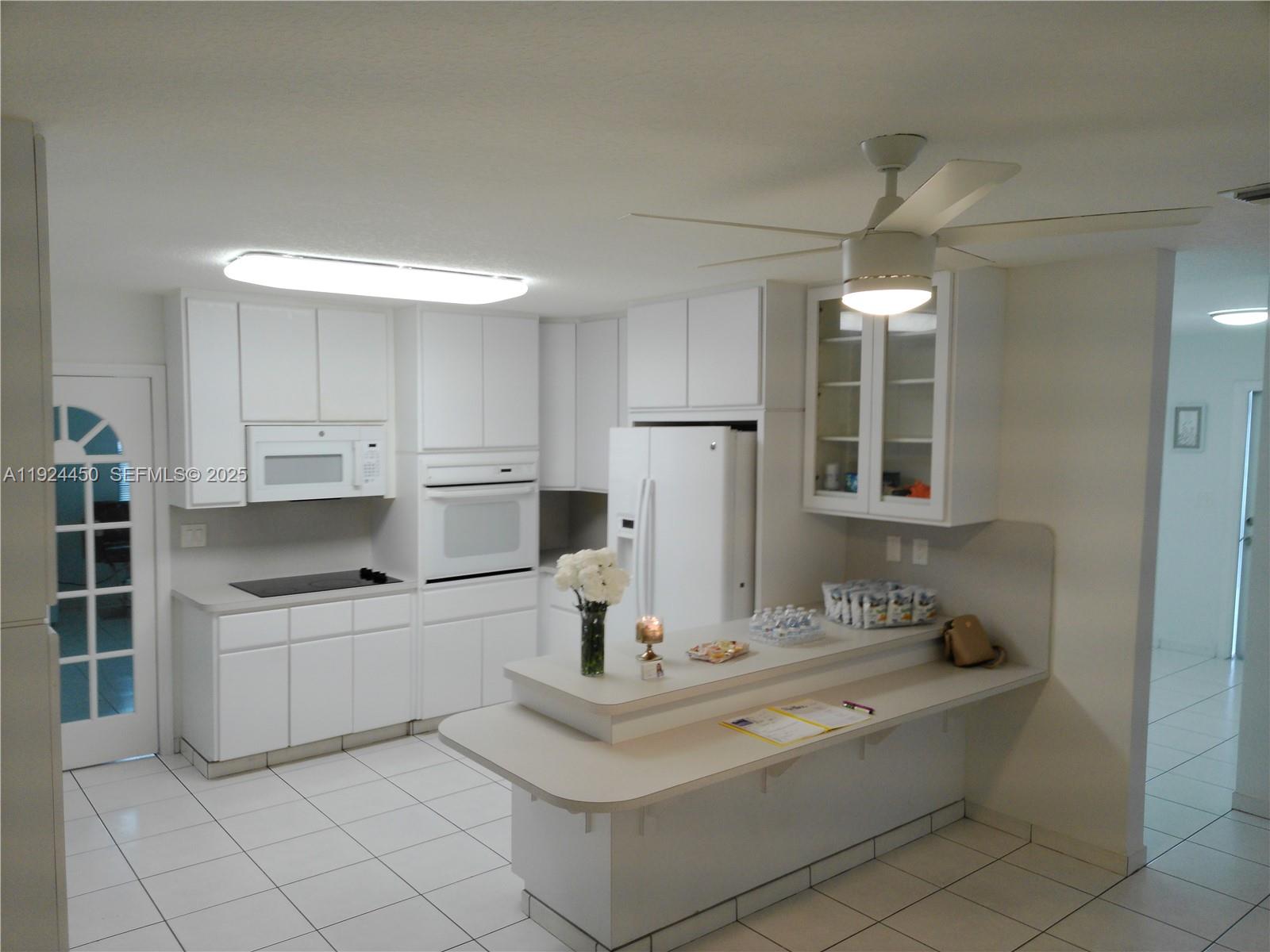 FAIRFIELD MANORS - Residential