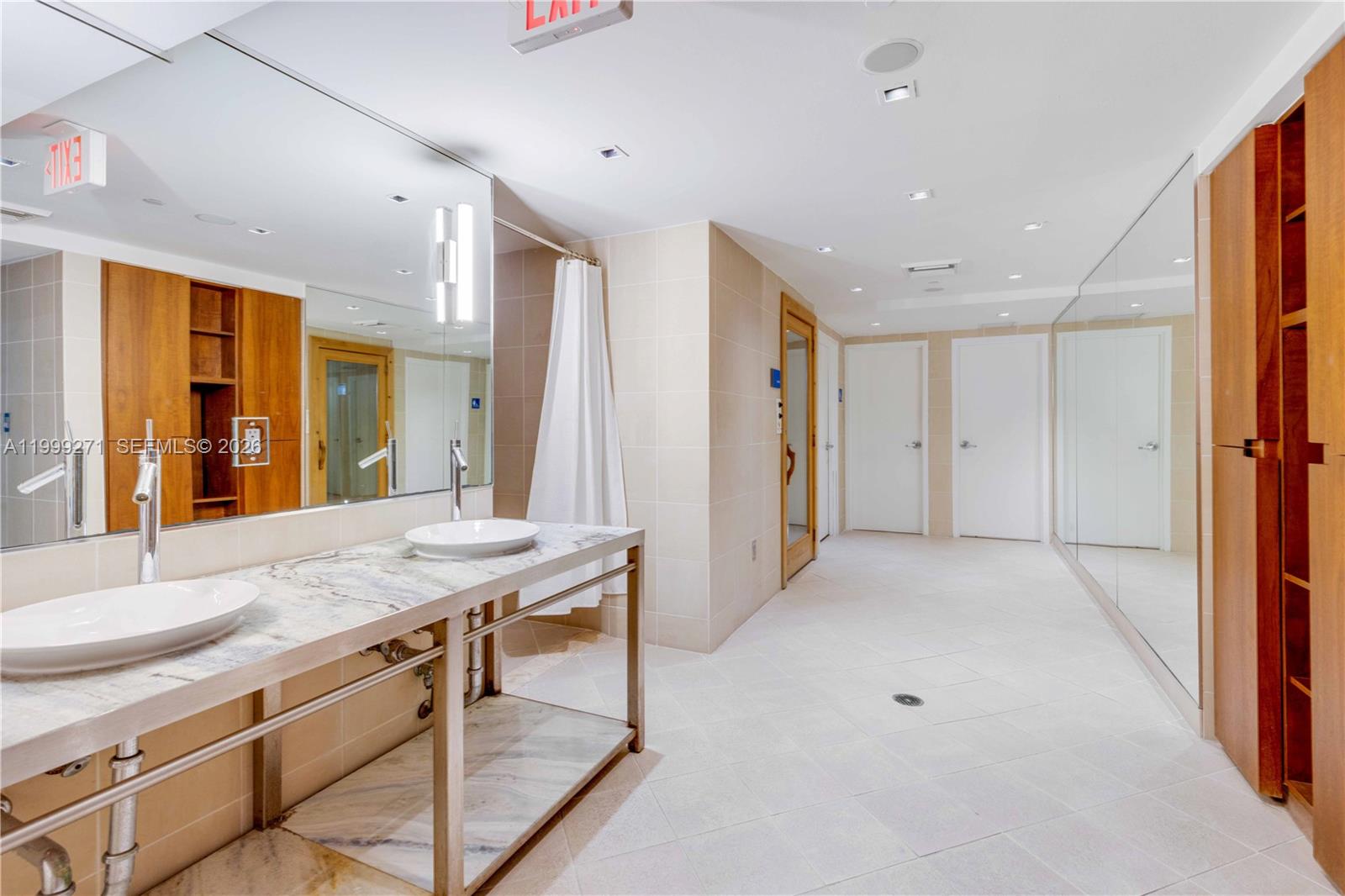 ONE MIAMI EAST CONDO - Residential Lease