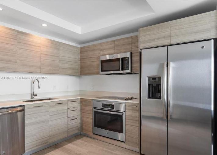 121 NE 34th St 1812