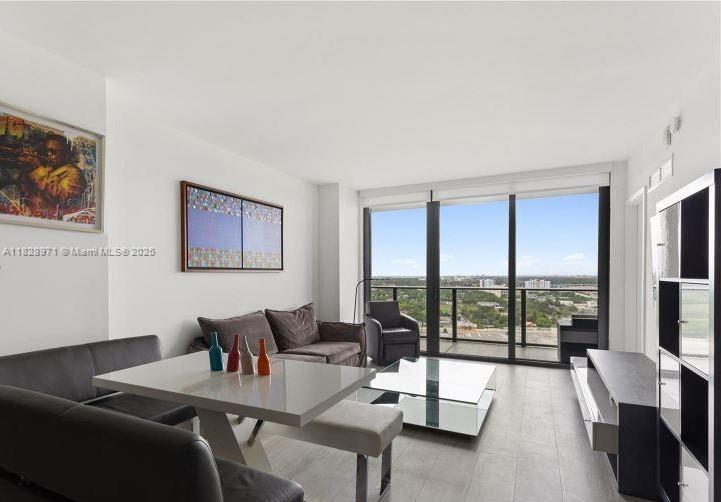 121 NE 34th St 1812