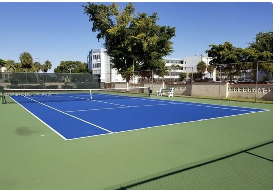 TOPAZ SOUTH CONDO - Residential