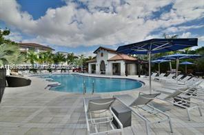 DOWNTOWN DORAL DUTCHER - Residential