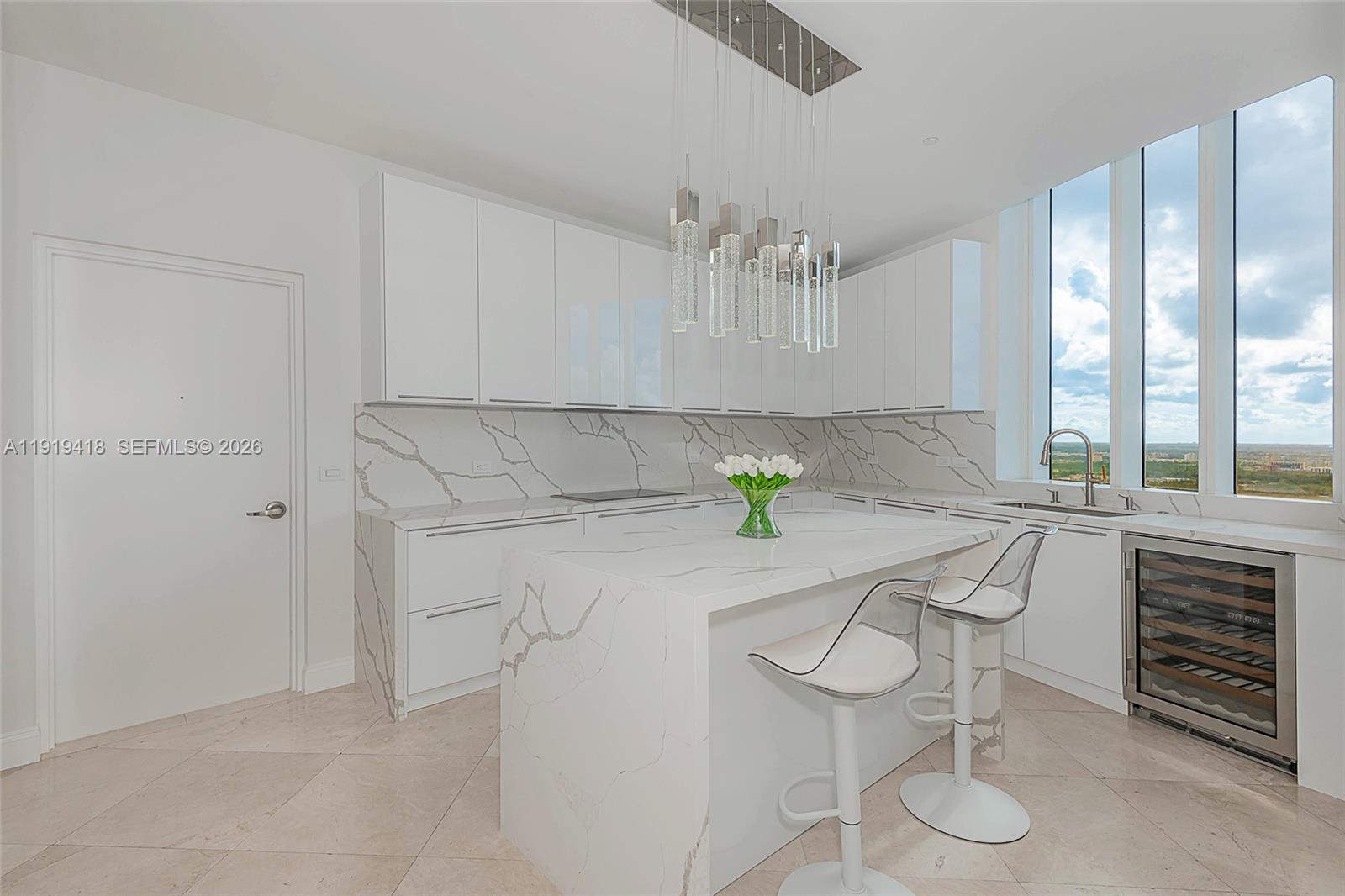 16001 Collins Ave 4104