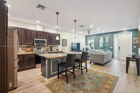 4346 Cascada Cir Cooper City FL 33024