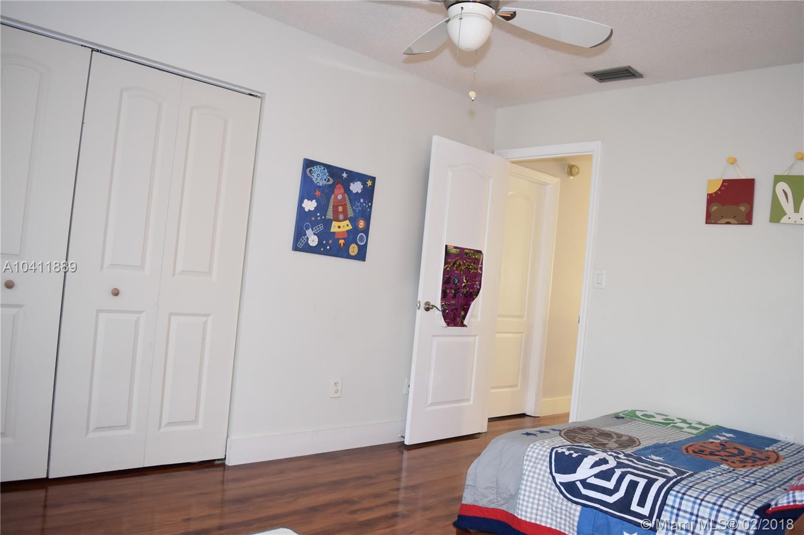 COSTA DEL SOL CONDO E - Residential