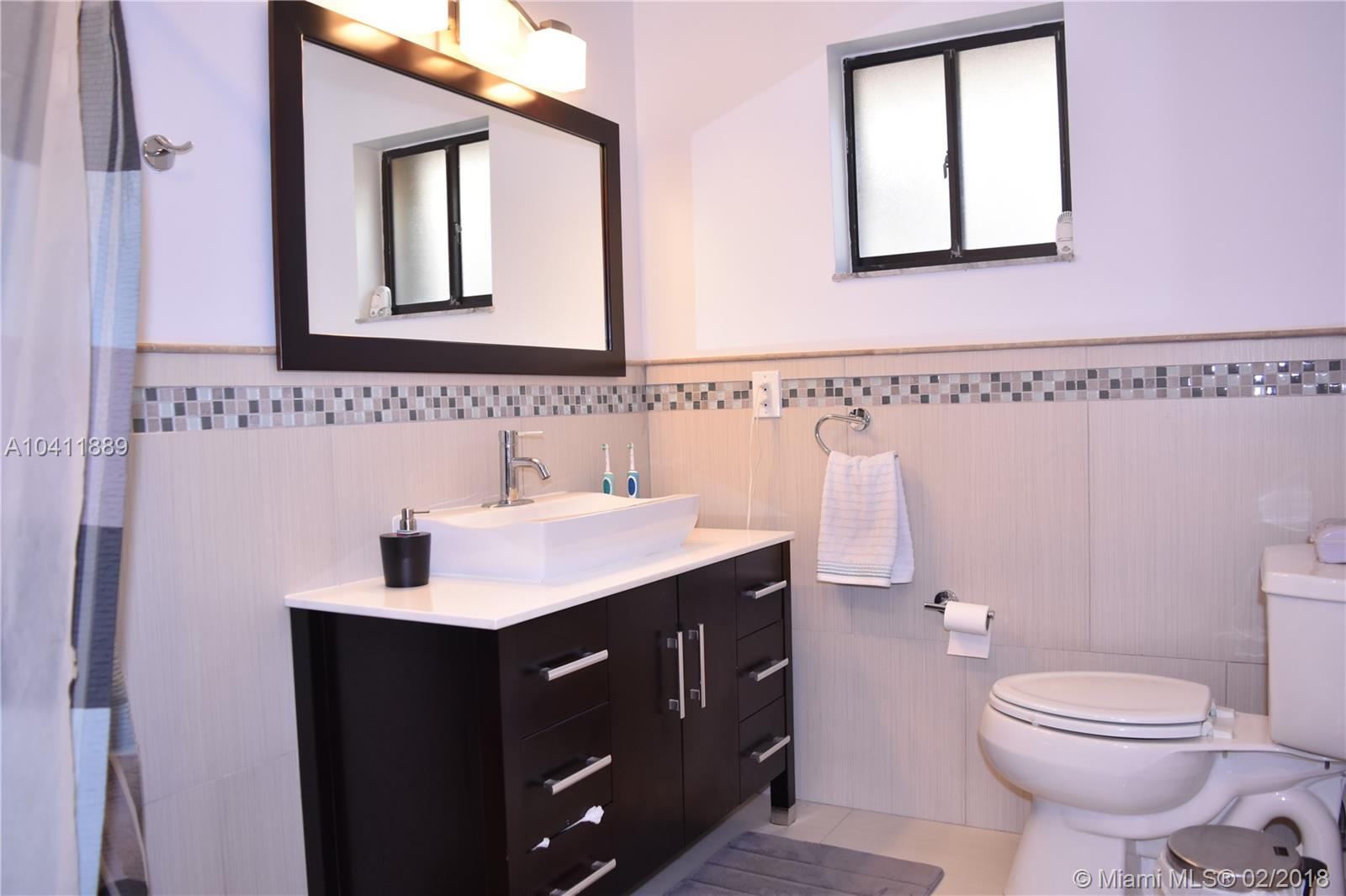 COSTA DEL SOL CONDO E - Residential