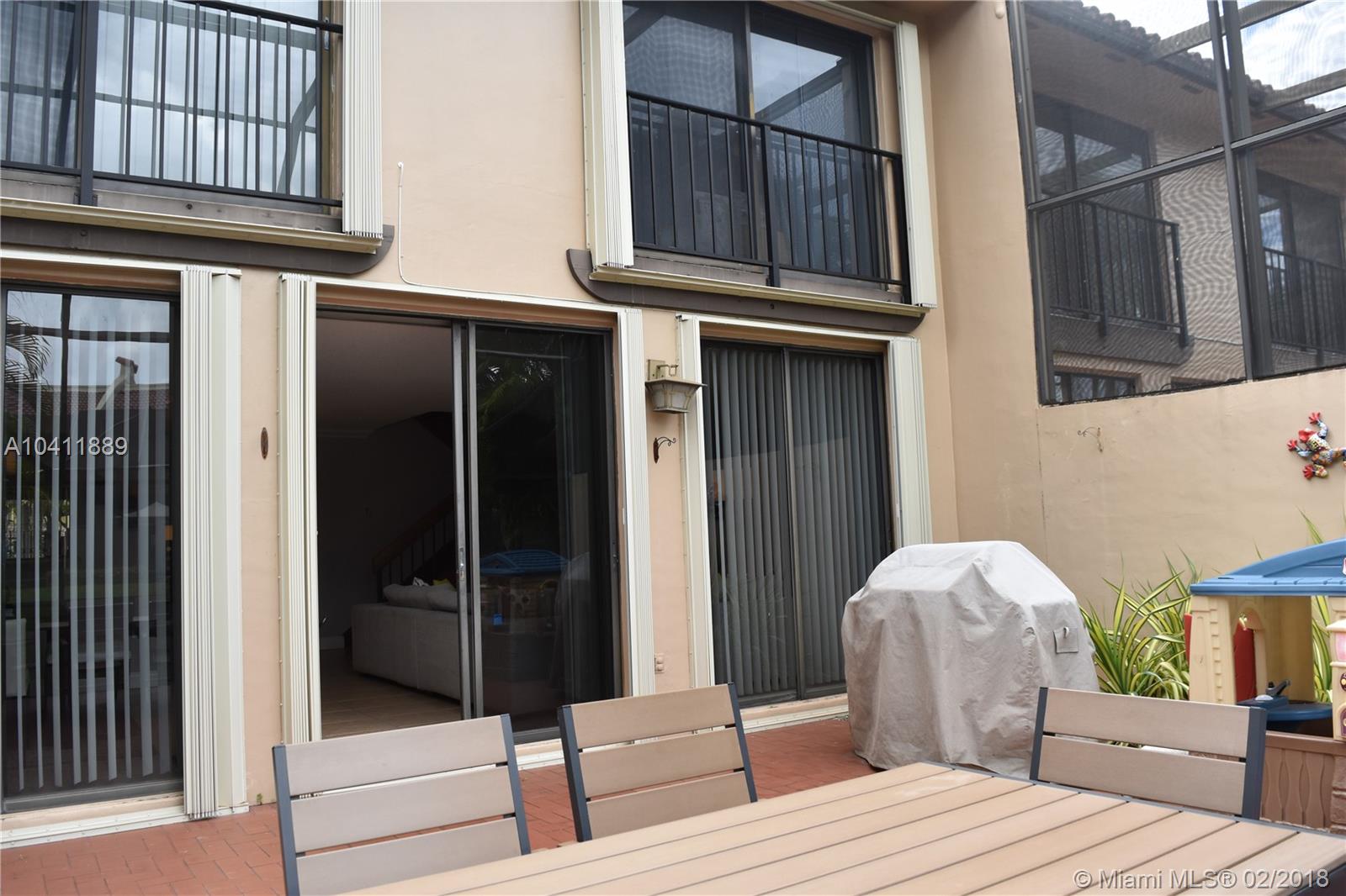 COSTA DEL SOL CONDO E - Residential