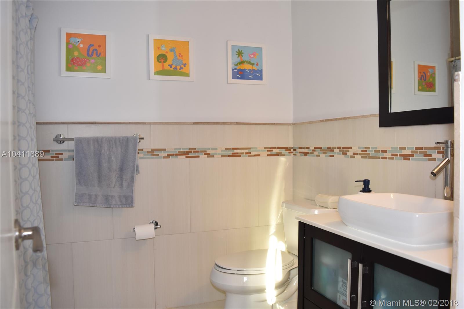 COSTA DEL SOL CONDO E - Residential