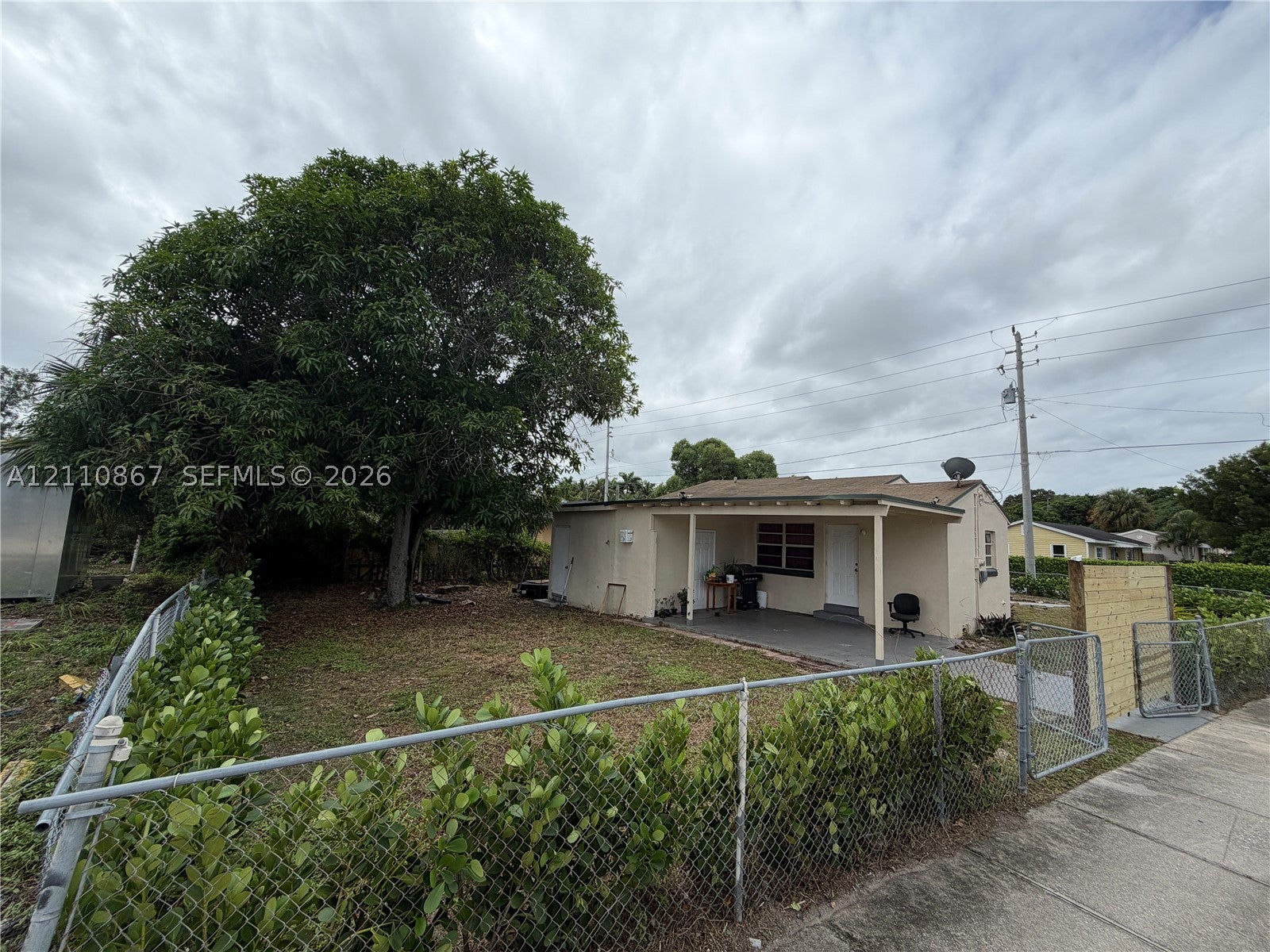 3616 Greenwood Ave