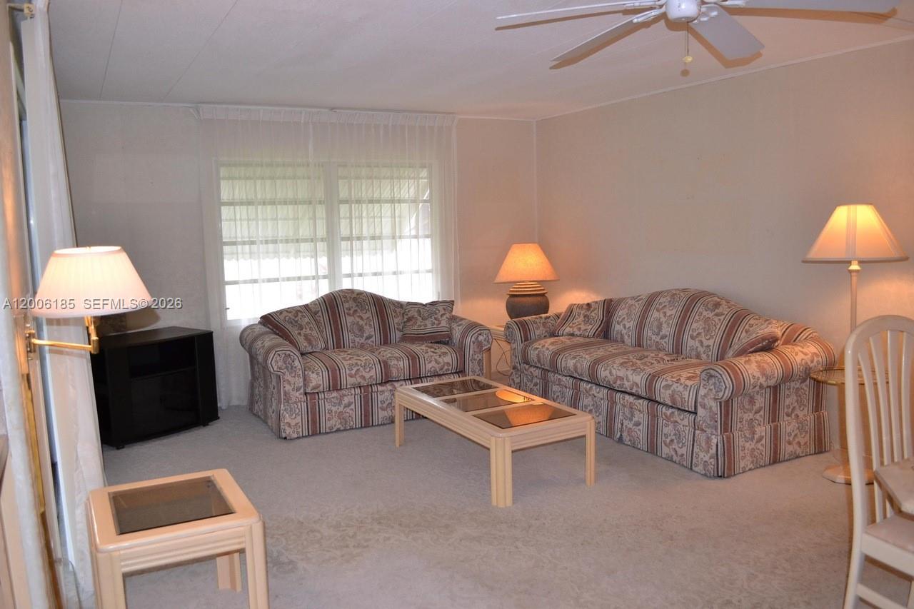 SANDALFOOT COVE SEC 1 - Residential Lease