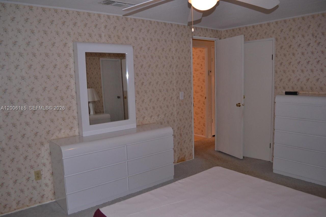 SANDALFOOT COVE SEC 1 - Residential Lease