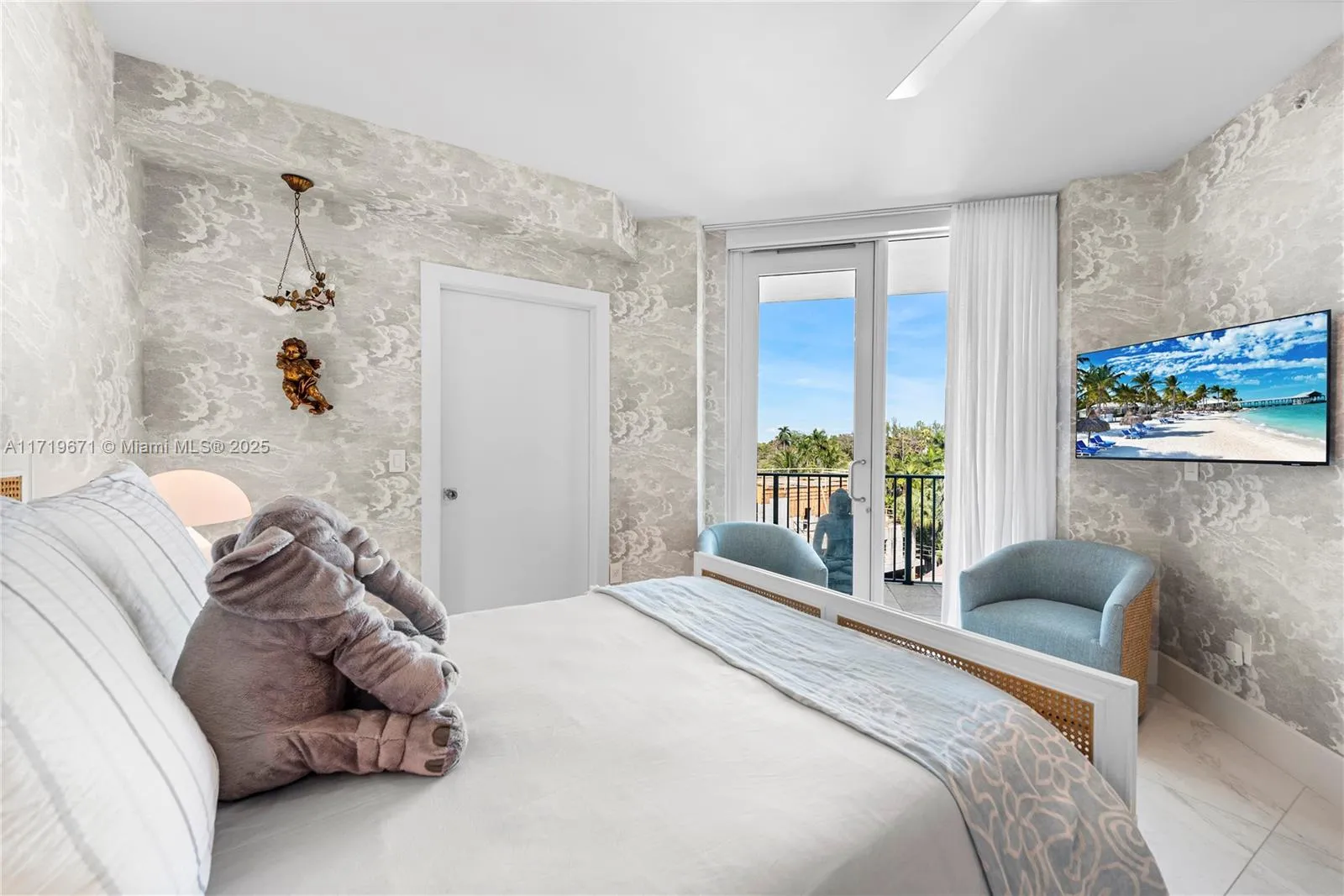 Miami, Florida 33133, United States, 4 Bedrooms Bedrooms, ,4 BathroomsBathrooms,Residential,Active,21080