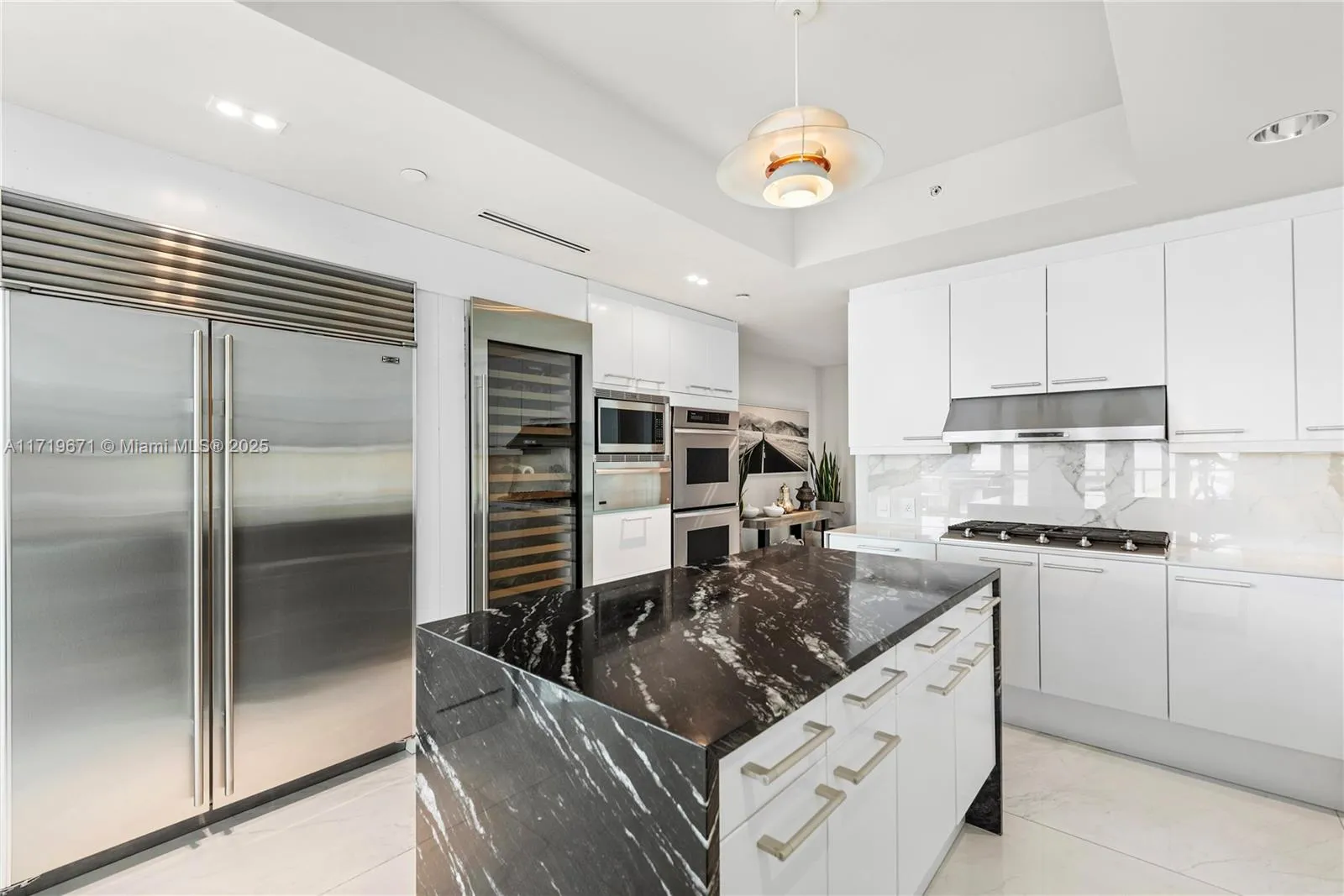 Miami, Florida 33133, United States, 4 Bedrooms Bedrooms, ,4 BathroomsBathrooms,Residential,Active,21080