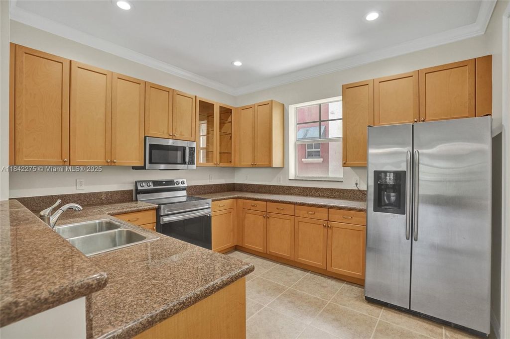 Photo of 1033 NE 17th Way #1303, Fort Lauderdale, FL 33304 (MLS # A11842275)