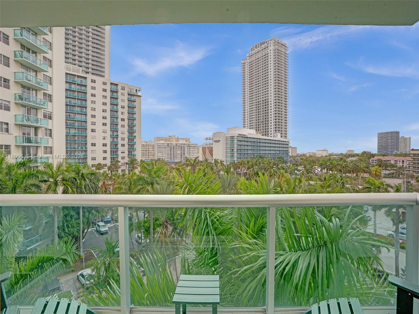 TIDES ON HOLLYWOOD BEACH - Residential