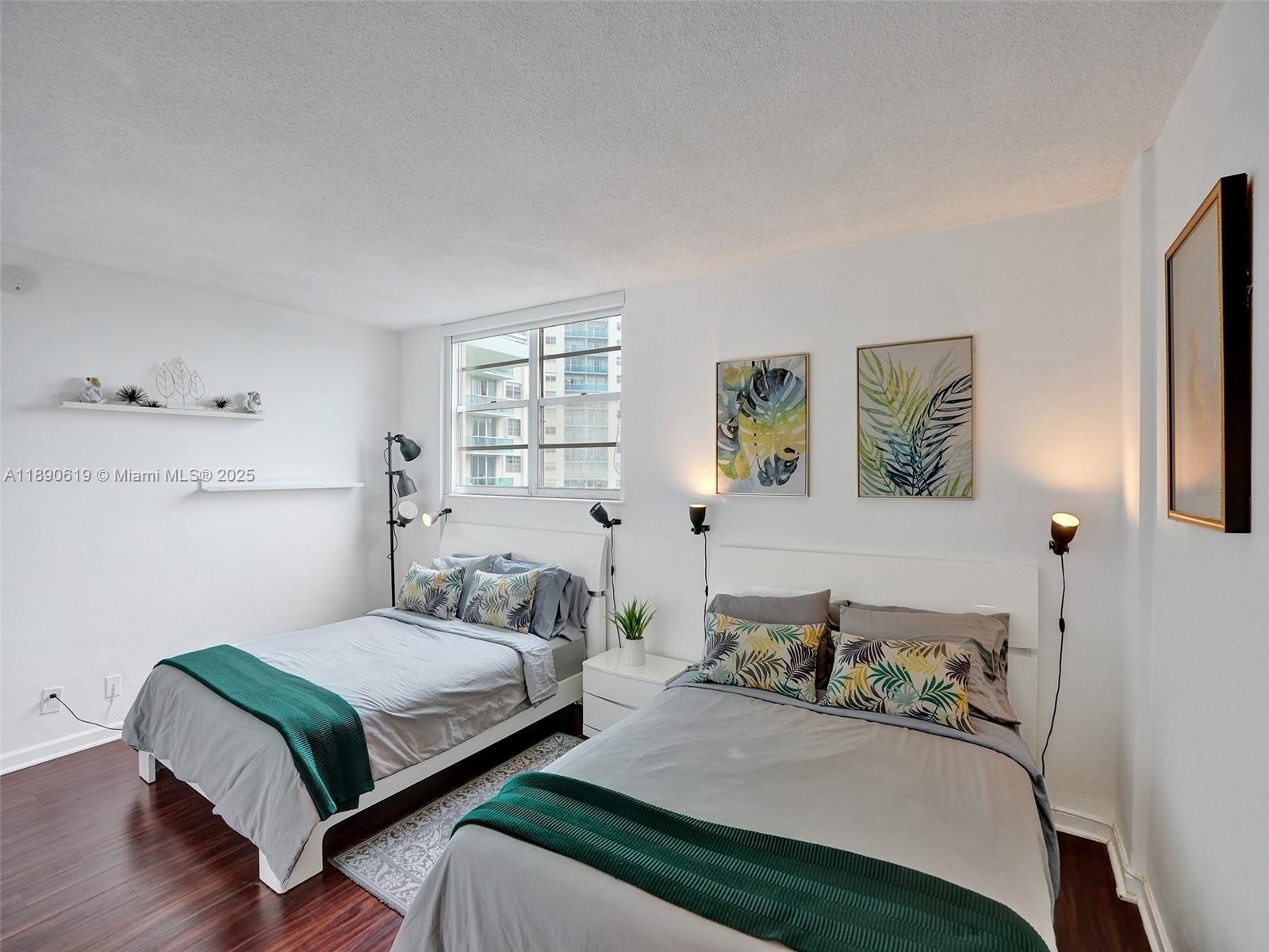TIDES ON HOLLYWOOD BEACH - Residential