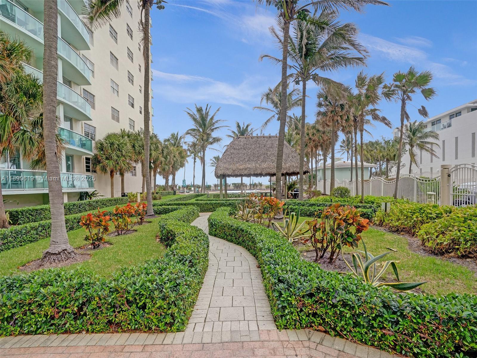 TIDES ON HOLLYWOOD BEACH - Residential