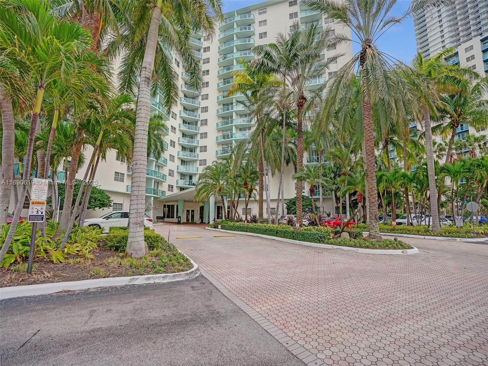 TIDES ON HOLLYWOOD BEACH - Residential