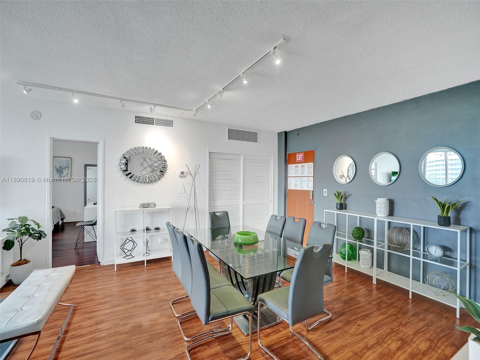 TIDES ON HOLLYWOOD BEACH - Residential