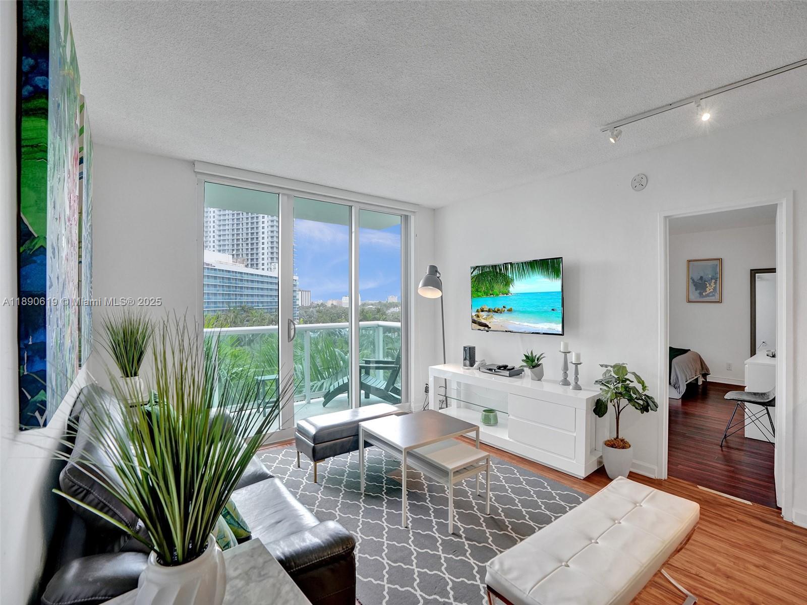 TIDES ON HOLLYWOOD BEACH - Residential