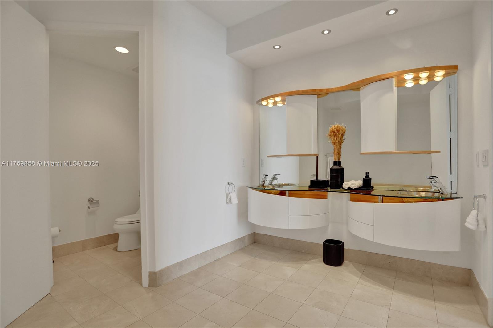 Trump Palace Condo - Residential