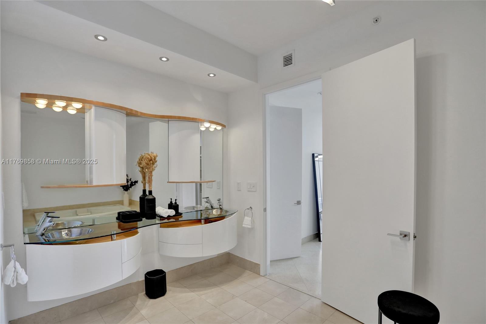 Trump Palace Condo - Residential