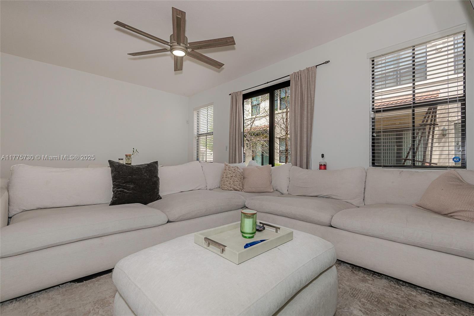 1091 NW 33rd Ct