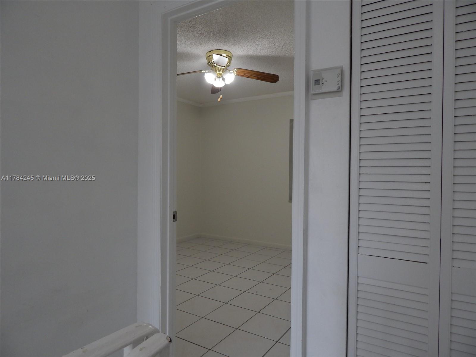 OASIS EN MANGO HILL CONDO - Residential Lease