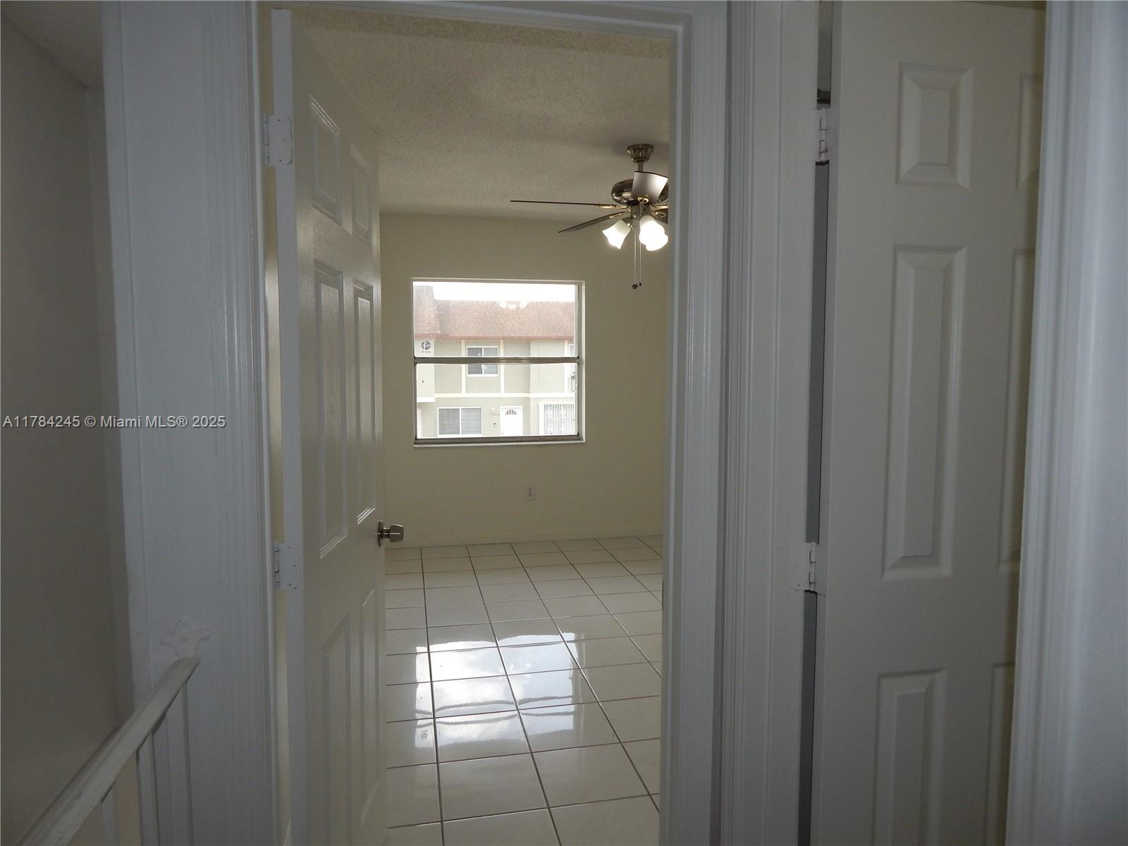 OASIS EN MANGO HILL CONDO - Residential Lease