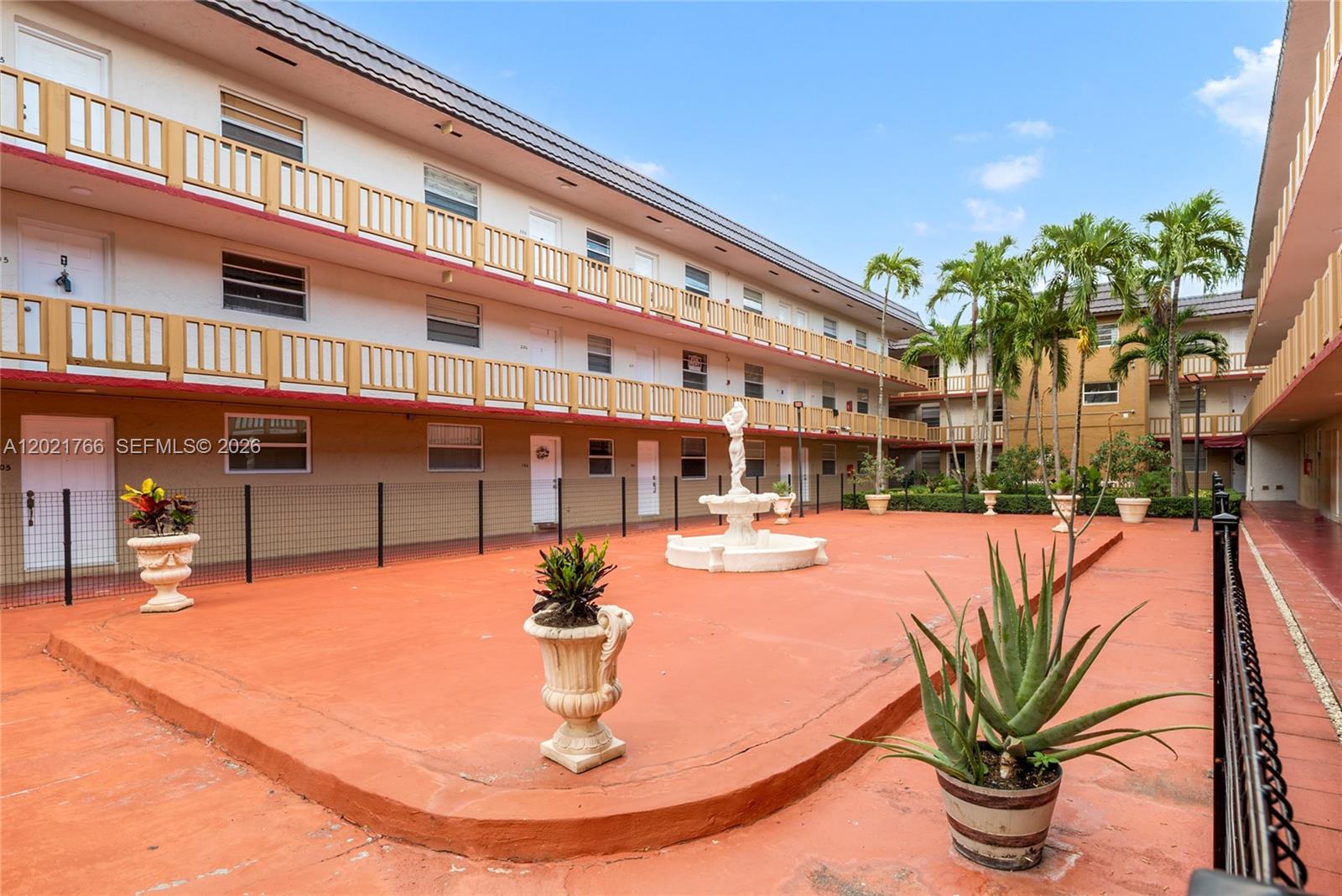 ROYAL PALM GARDENS CONDO - Residential