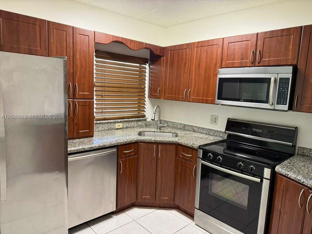 4484 S carambola cir 27321