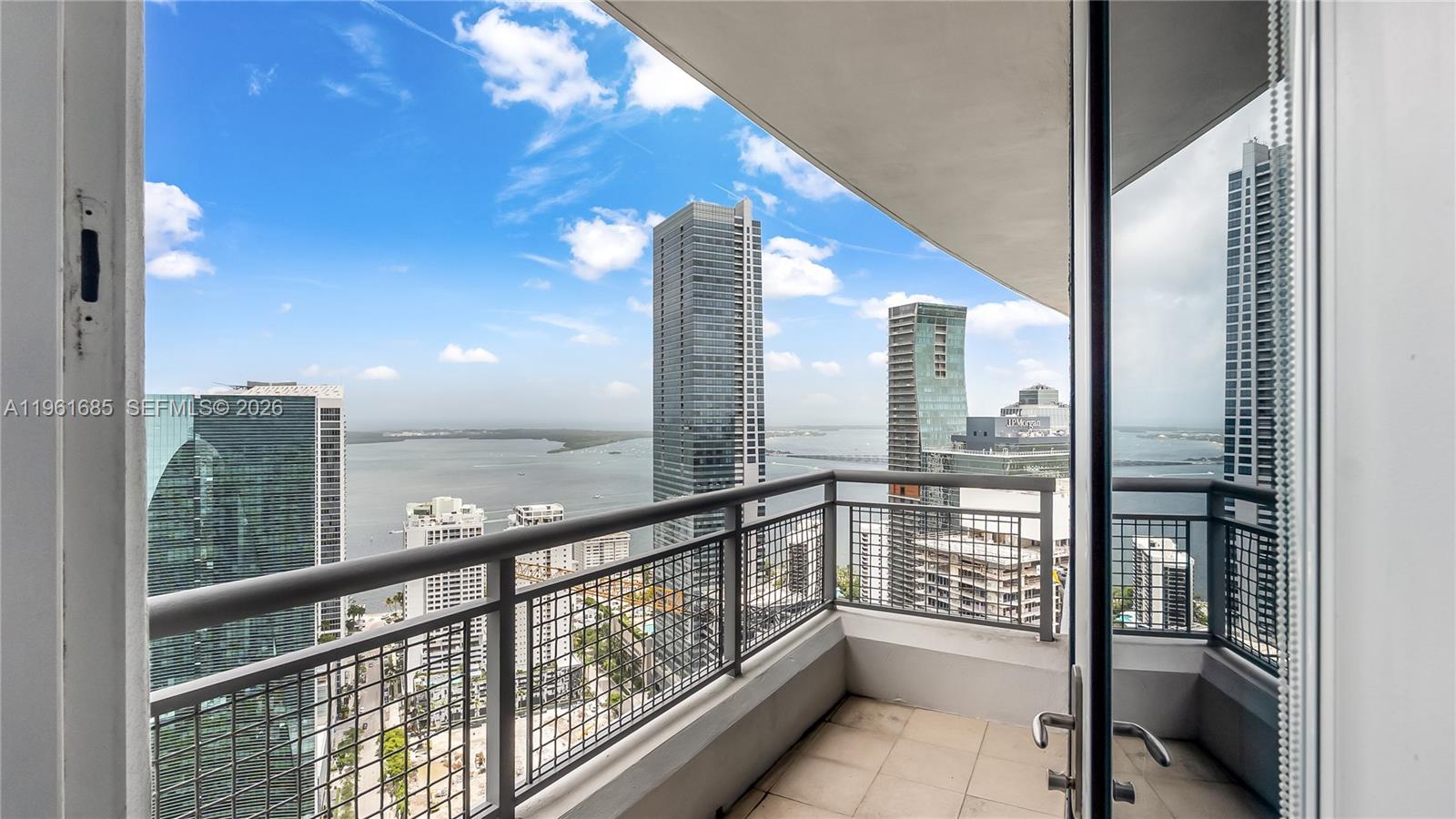 INFINITY AT BRICKELL COND - Residential