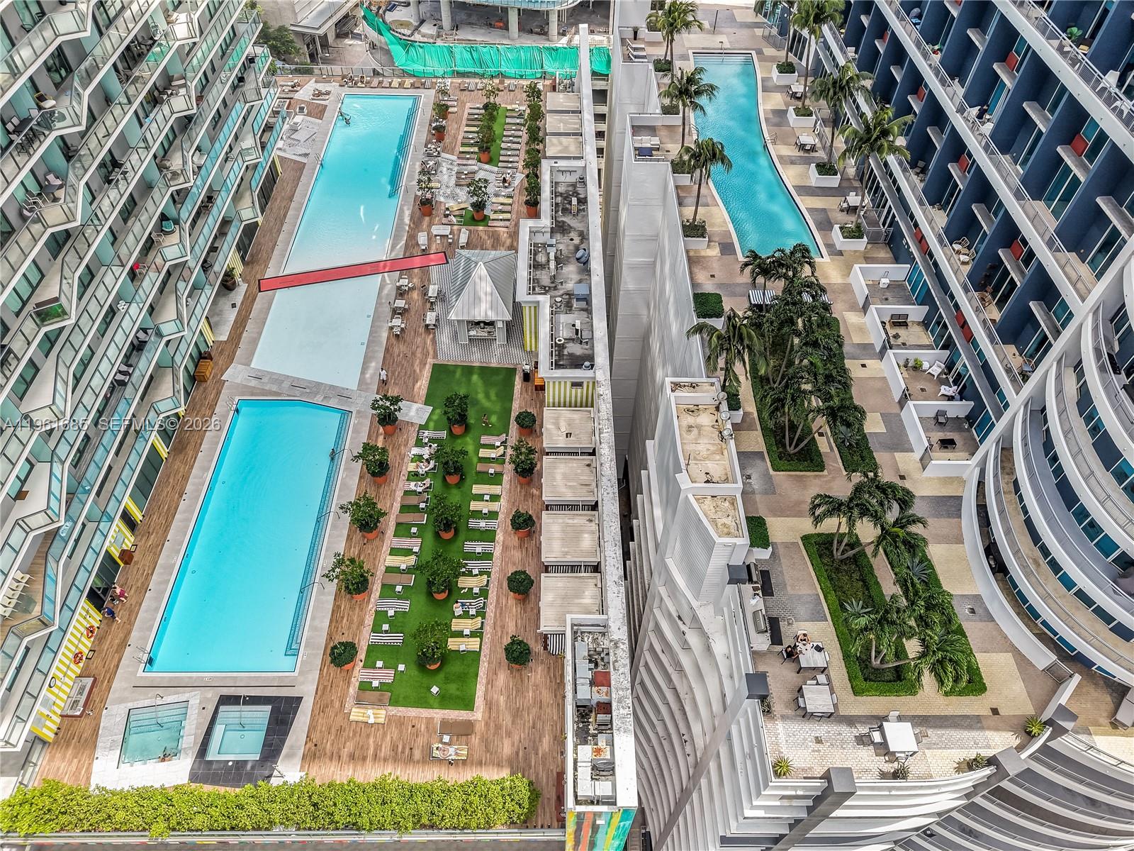 INFINITY AT BRICKELL COND - Residential