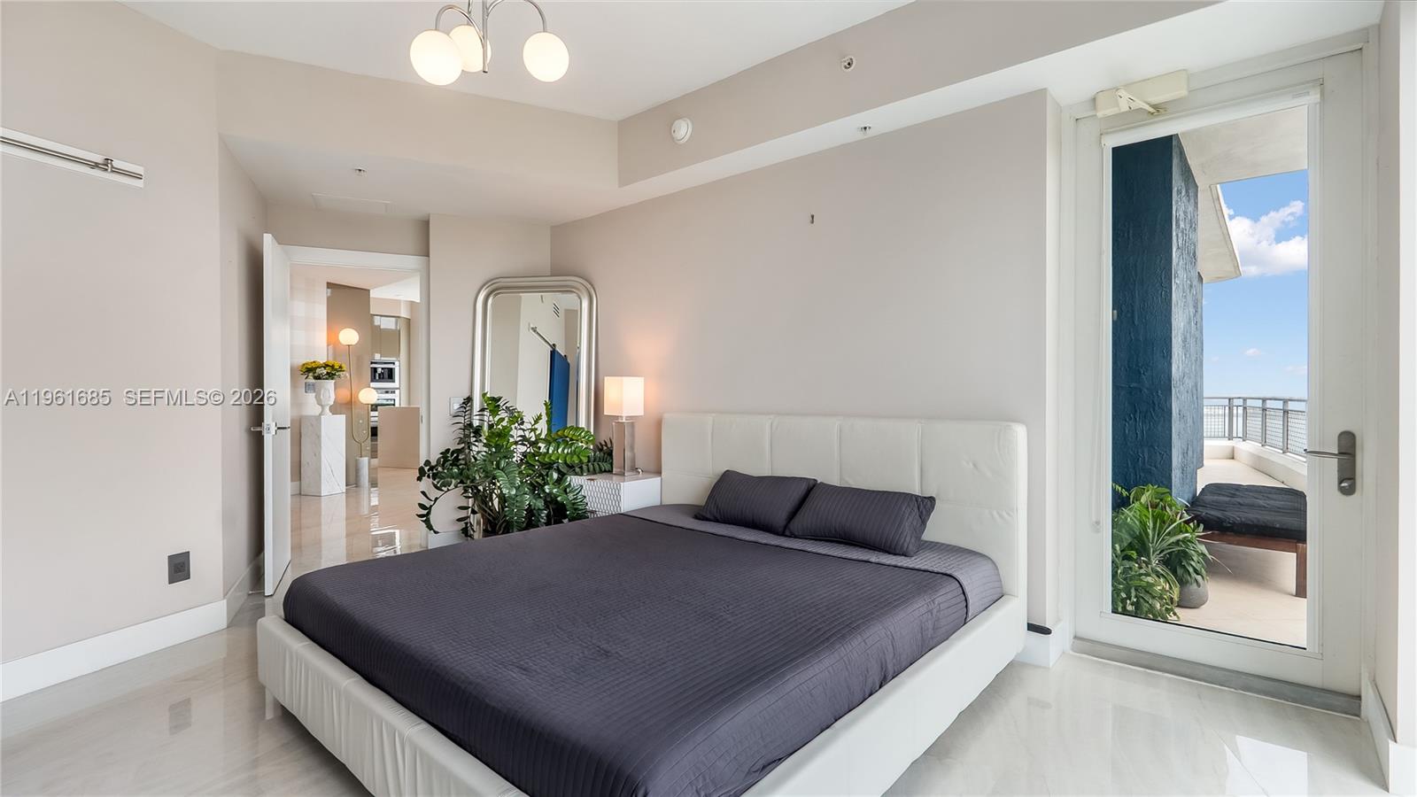 INFINITY AT BRICKELL COND - Residential