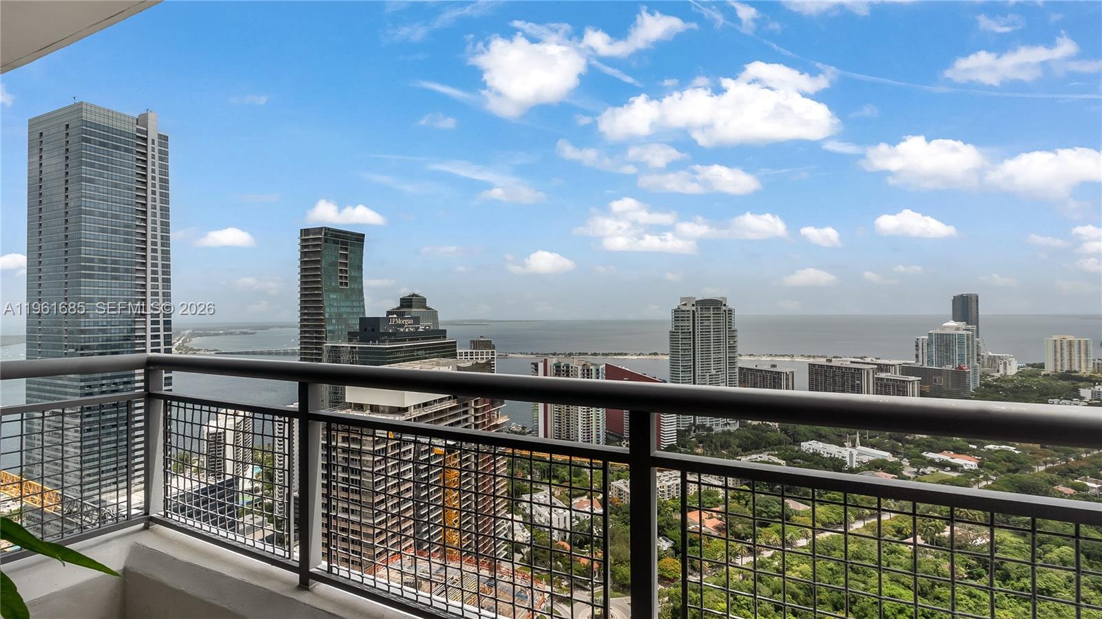 INFINITY AT BRICKELL COND - Residential