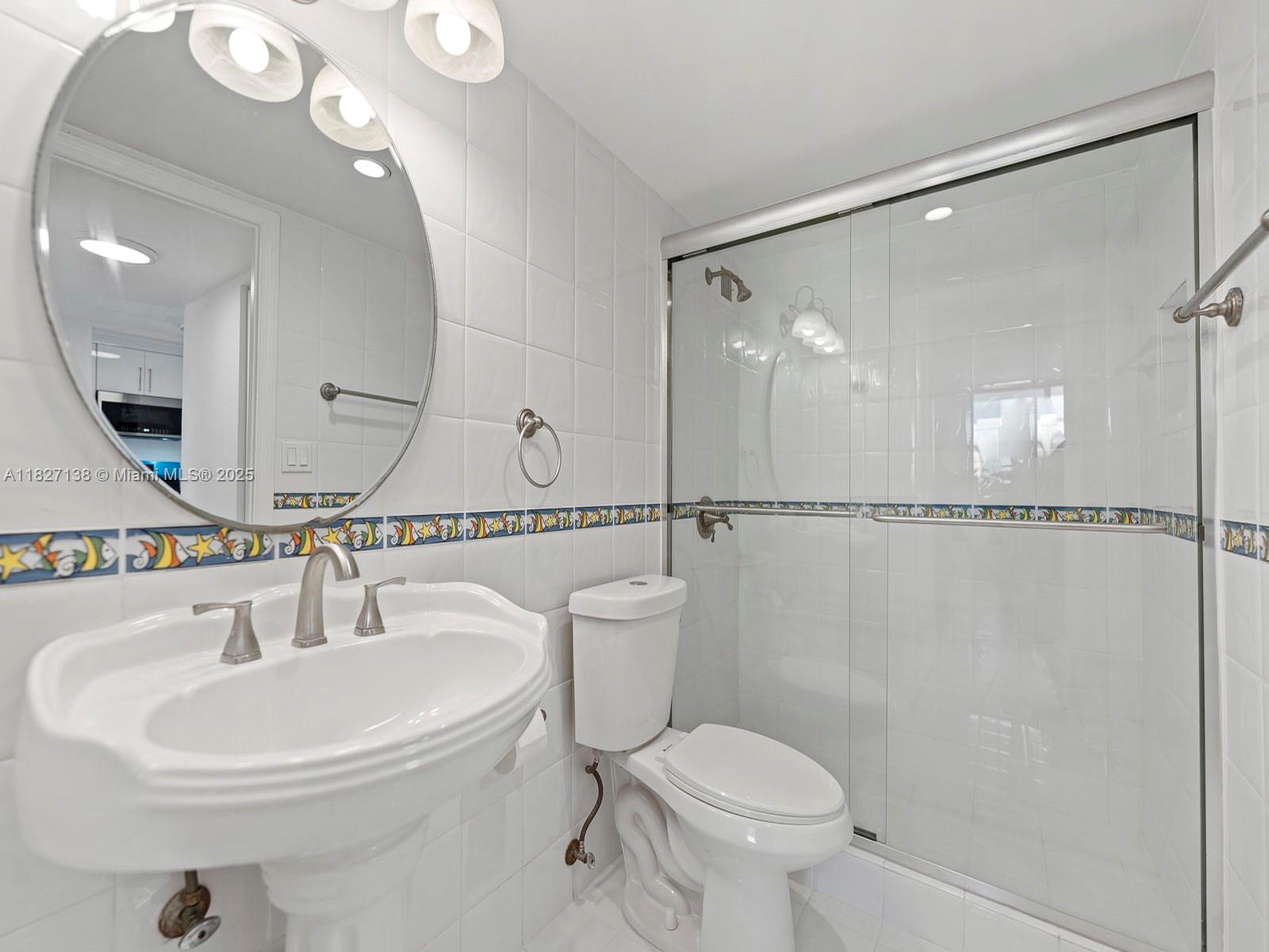 THE PRESIDENTIAL CONDO - Residential